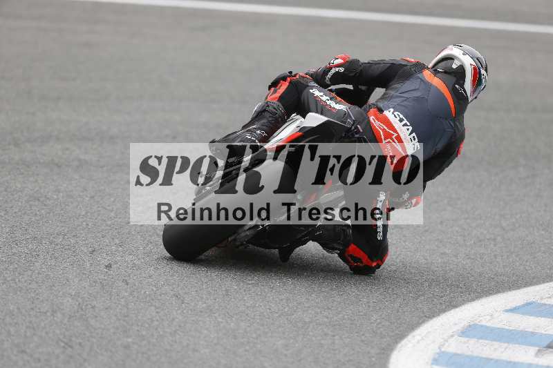 Archiv-2025/02 28.-31.01.2025 Moto Center Thun Jerez/rot-red/backside
